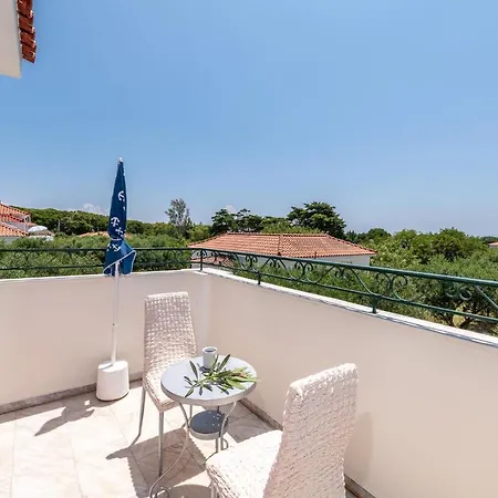 Lenna's Zante Vasilikí